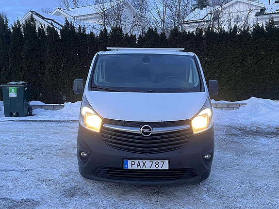 Opel Vivaro 7 of 17
