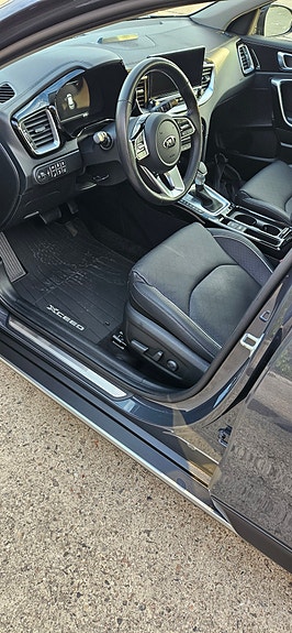Kia XCeed 8 of 11