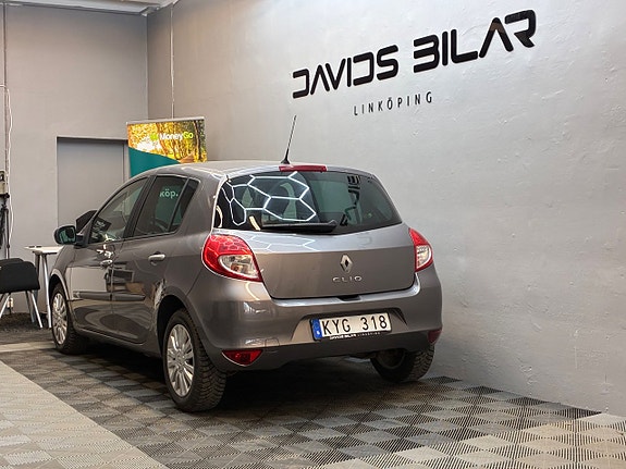 Renault Clio 6 of 13