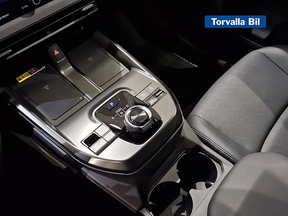 Subaru Solterra 12 of 14