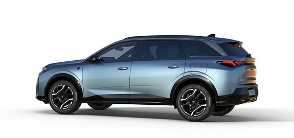 Peugeot e-5008 3 of 4