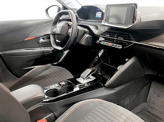 Peugeot e-208 11 of 15