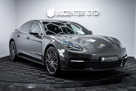 Porsche Panamera 4S 12 of 30