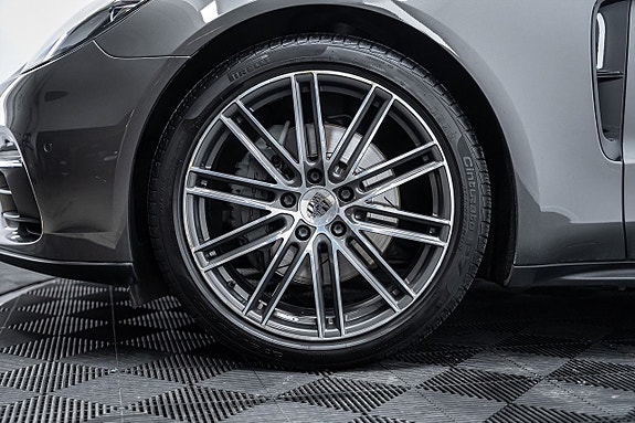 Porsche Panamera 4S 8 of 30
