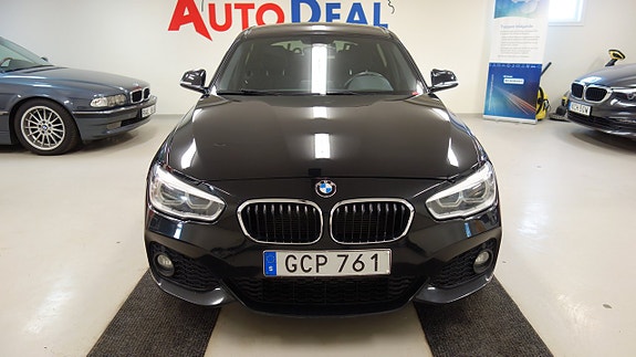 BMW 118d 2 of 13