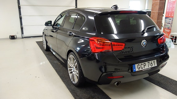 BMW 118d 4 of 13