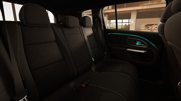 Mercedes-Benz GLB250+ 14 of 23