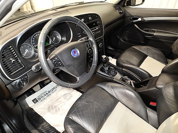 Saab 9-3 12 of 27
