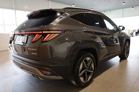 Hyundai Tucson 4 of 25