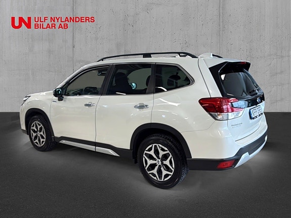 Subaru Forester 2 of 5