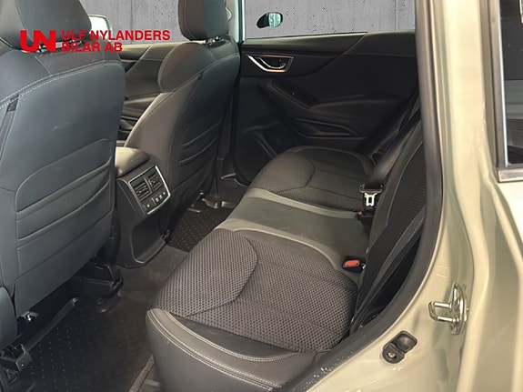 Subaru Forester 9 of 15