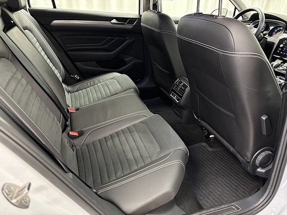 Volkswagen Passat 7 of 9