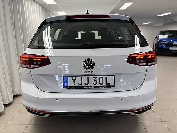 Volkswagen Passat 5 of 5