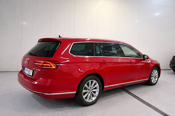 Volkswagen Passat 3 of 5