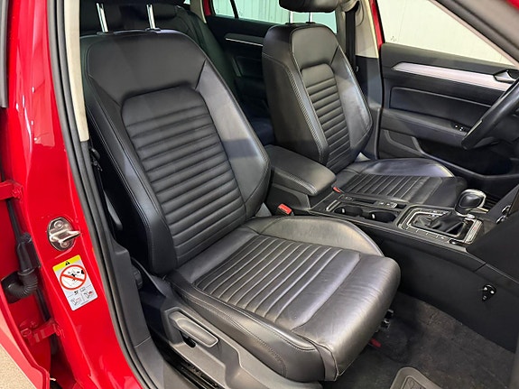 Volkswagen Passat 8 of 10