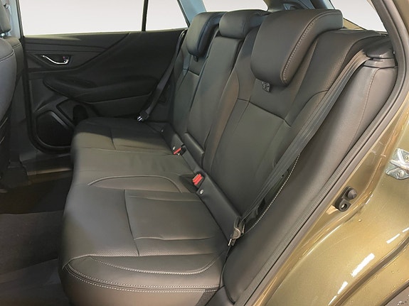Subaru Outback 12 of 25