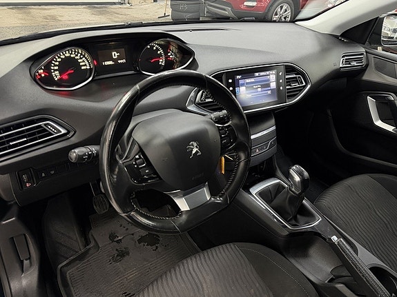 Peugeot 308 5 of 20