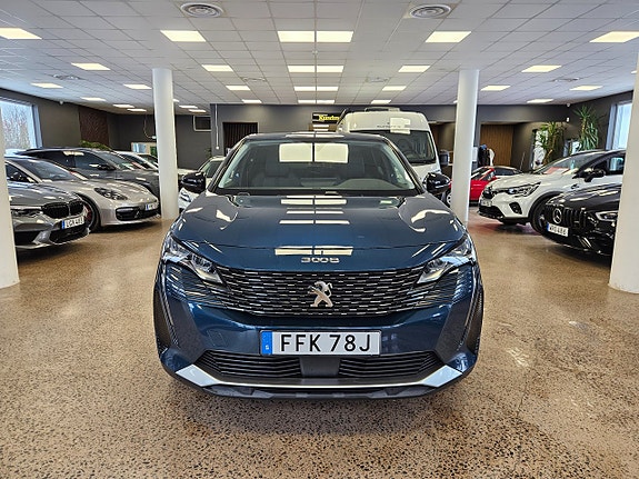 Peugeot 3008 2 of 5