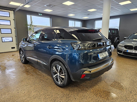 Peugeot 3008 4 of 5