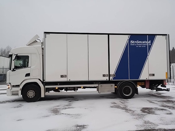Skåpbil Scania P320 4x2