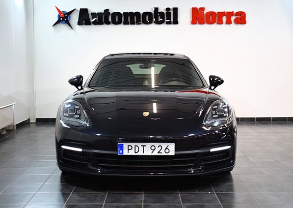 Porsche Panamera 4S 3 of 5