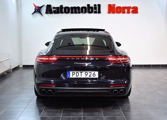 Porsche Panamera 4S 5 of 5
