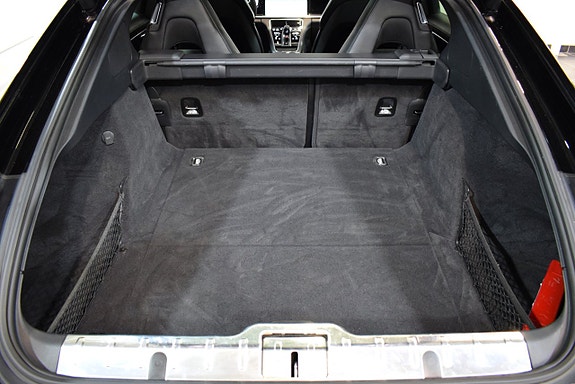Porsche Panamera 4S 28 of 28