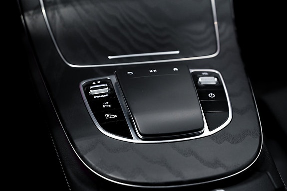 Mercedes-Benz E300 de 14 of 23