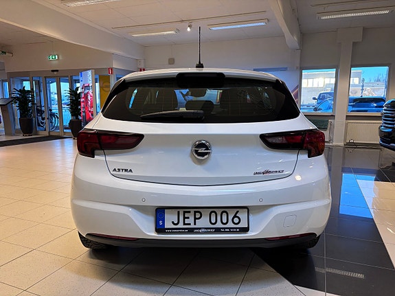 Opel Astra 4 of 5
