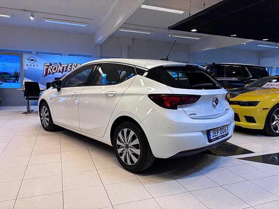 Opel Astra 2 of 5