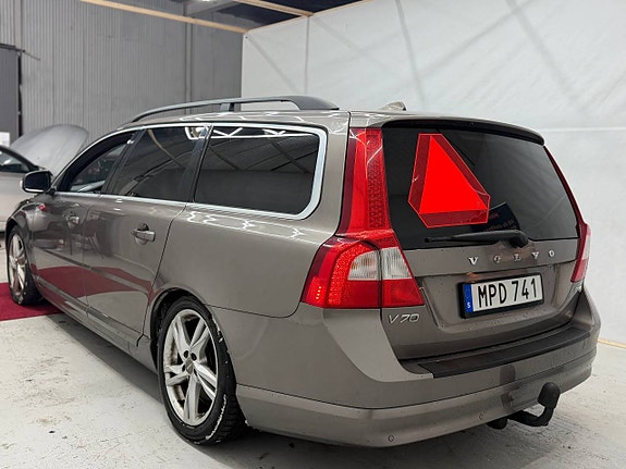 Volvo V70 5 of 12
