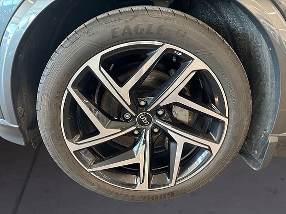 Audi Q6 e-tron 6 of 17