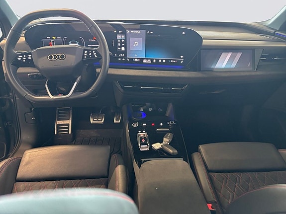 Audi Q6 e-tron 9 of 17