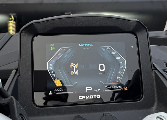 CFMOTO CFORCE 850 BLACK EDITION 10 of 11