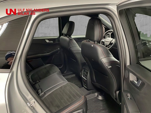 Ford Kuga 11 of 15