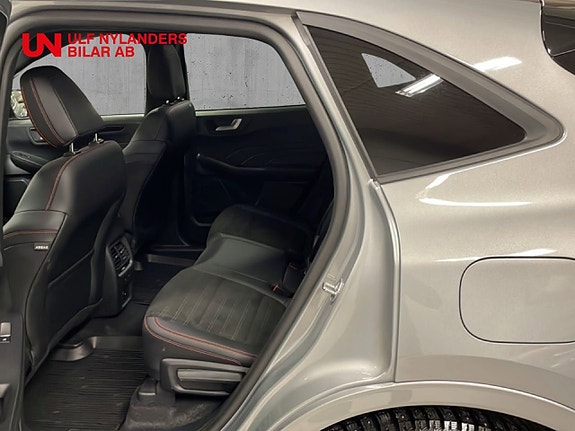 Ford Kuga 9 of 15