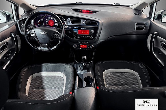 Kia Ceed 10 of 21