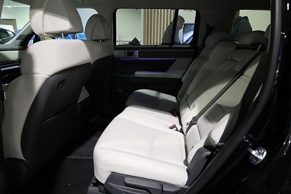 Hyundai Santa Fe 7 of 23