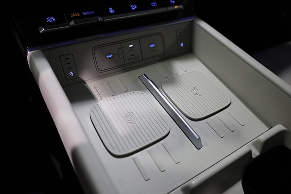 Hyundai Santa Fe 17 of 23