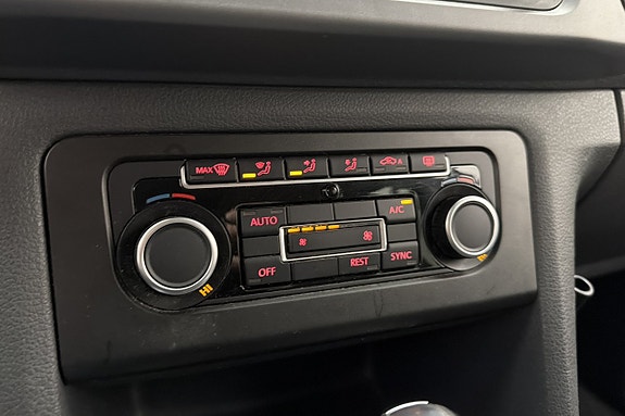 Volkswagen Amarok 24 of 28