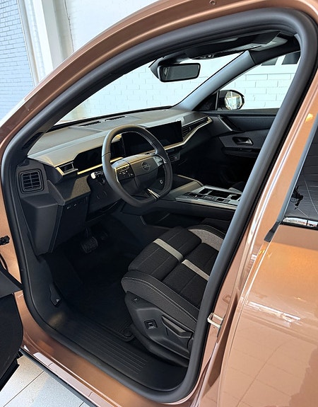 Opel Grandland 12 of 15