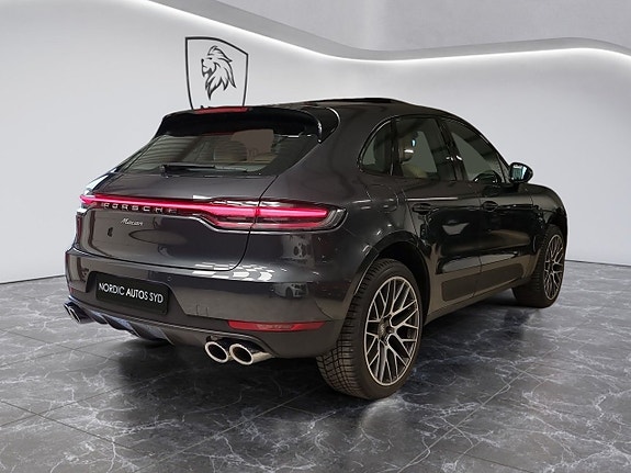Porsche Macan 5 of 5