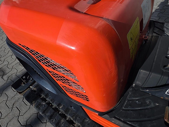 Kubota U10-3 7 of 12