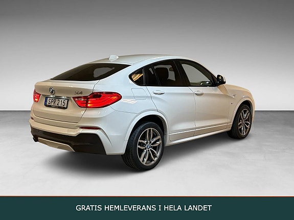 BMW X4 2 of 17
