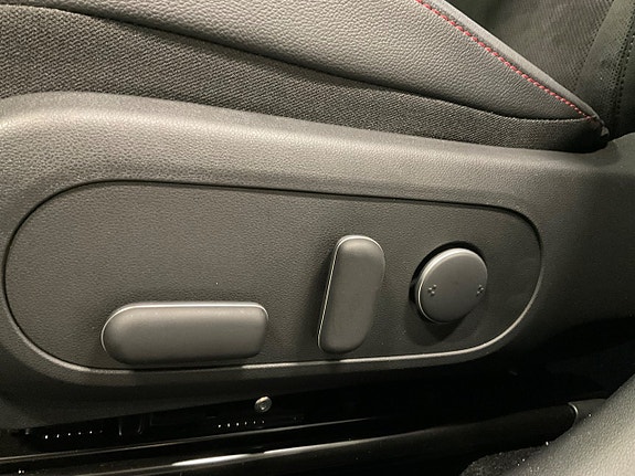 Hyundai Kona 9 of 19