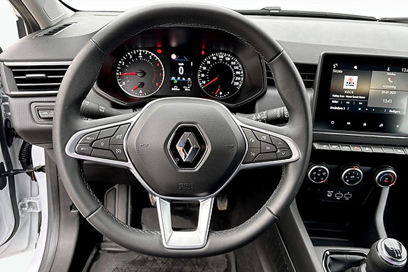 Renault Clio 7 of 9