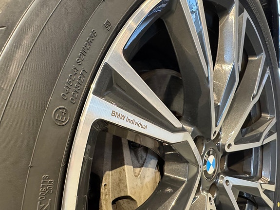 BMW X7 9 of 30