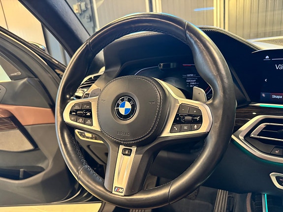 BMW X7 12 of 30