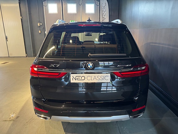BMW X7 7 of 30