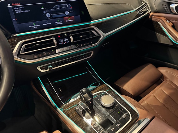 BMW X7 30 of 30